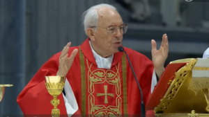 Cardenal pidió que sea elegido "el papa de la comunión y la unidad" - trece