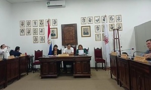 Junta Municipal de Villarrica rechaza ejecución presupuestaria 2024 del intendente Magín Benítez - OviedoPress