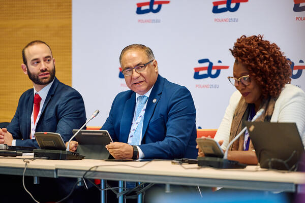 Paraguay reafirma su compromiso con un sistema penal más humano en foro birregional sobre políticas de drogas - PDS RADIO Y TV