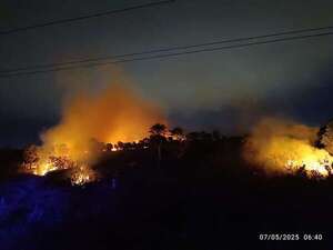 AUDIO: Luque-San Bernardino: bomberos combaten importante incendio  - A La Gran 7-30 - ABC Color