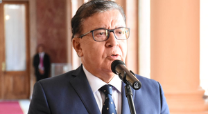 Nicanor Duarte Frutos defiende aumento de tarifa en Yacyretá - Noticiero Paraguay