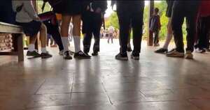 La Nación / Una niña fue manoseada por su compañerito en el aula de clases, según denuncia