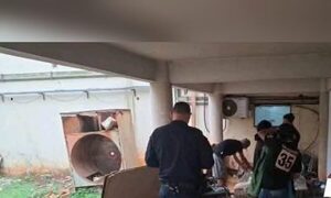 ¡Pacientes y familiares denuncian que el rollo usa hospital como motel!