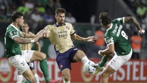 Cerro Porteño recibe hoy a Palmeiras: Diego Martínez se juega su futuro
