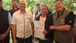 Presidente del INDERT inicia entrega de títulos de propiedad en Itapúa