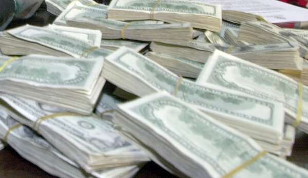 Deuda pública: se pagó US$ 731,6 millones para cumplir con acreedores - Economía - ABC Color