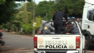 Policía recupera motocicleta robada y detiene a dos sospechosos en Cambyretá.