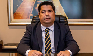 Senadores citan a Luis Benítez para informar sobre decreto de Argentina - OviedoPress