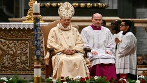 Dominique Mamberti, el cardenal que proclamará al nuevo Papa