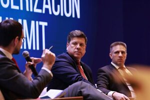 Gobierno pretende impulsar el sector de servicios y tercerización | Locales | 5Días