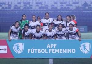 Olimpia sigue firme al frente en el Torneo Anual Femenino - Fútbol - ABC Color