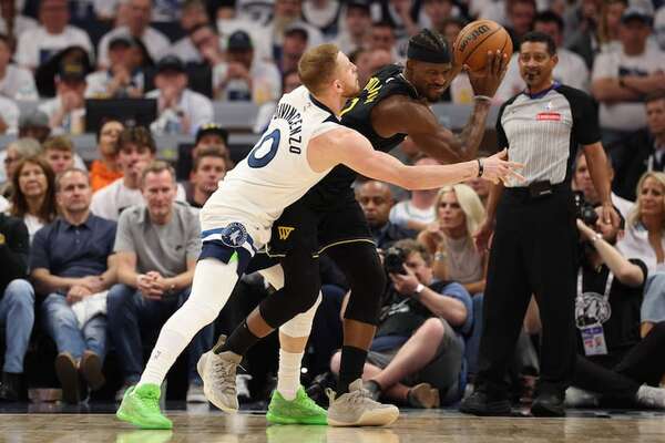Warriors conquistan Minnesota, pero pierden a Curry por lesión - Polideportivo - ABC Color