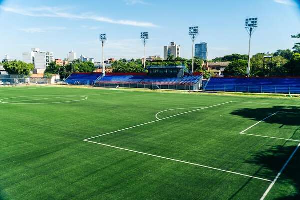 Se viene un fútbol distinto sobre el sintético - Deportivo Recoleta - ABC Color