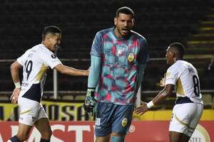 Copa Libertadores: Doblete de Álex Arce en triunfo de Liga de Quito - Fútbol Internacional - ABC Color