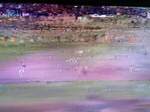 Usuarios se quejan por señal pixelada del partido de Cerro