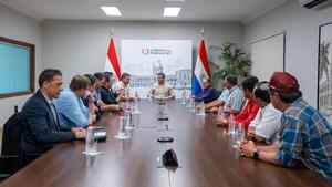 Gobierno propone a cañicultores un nuevo tren de molienda en Mauricio José Troche