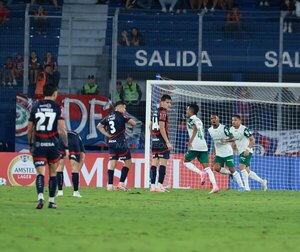 Versus / Palmeiras asegura la clasificación ante un displicente Cerro Porteño