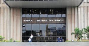 Banco Central de Brasil aumentó su tasa de interés hasta 14,75%