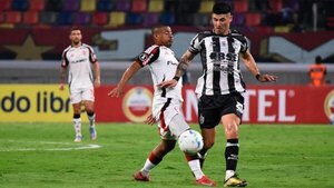 Versus / Flamengo se complica tras empatar con el Central Córdoba de Florentín