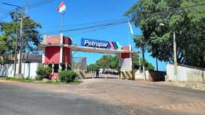 Desconocida firma emiratí fue adjudicada por Petropar: ¿Podrá entregar el combustible? - Economía - ABC Color