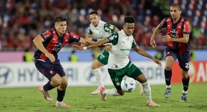 Decepcionante desempeño: El Ciclón cayó en su casa ante Palmeiras - trece