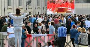 La Nación / Sí, es posible que un papa electo renuncie a su cargo, según sacerdote