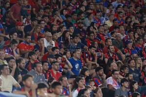 Versus / La sentidas disculpas de Diego Martínez a la hinchada de Cerro: "El aliento es impresionante"