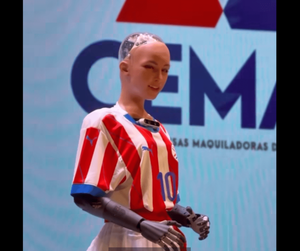 Sophia en Paraguay: "la mano humana y la robótica pueden coexistir armoniosamente" - 1000 Noticias