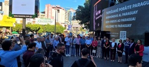Inicia “Crazy Week” en CDE con grandes ofertas y fuerte operativo policial - ADN Digital