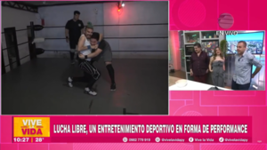 Lucha libre, un entrenamiento deportivo en forma de performance