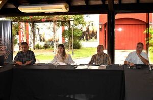 Representantes de la Dirección de Marcas y Señales asistieron a mesa de trabajo con sector ganadero