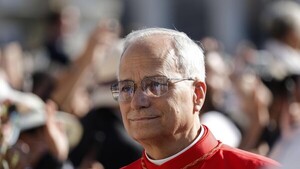Las primeras palabras del papa León XIV: "Que mi saludo de paz llegue a toda la Tierra"