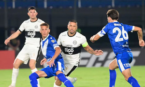 Impulsado por el clásico, Olimpia va por su vida en la Libertadores ante Vélez - OviedoPress