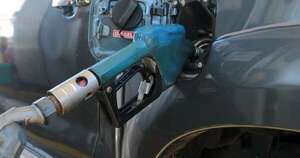 La Nación / Bajar el precio del combustible “está permanentemente en la agenda del presidente”, afirma viceministro