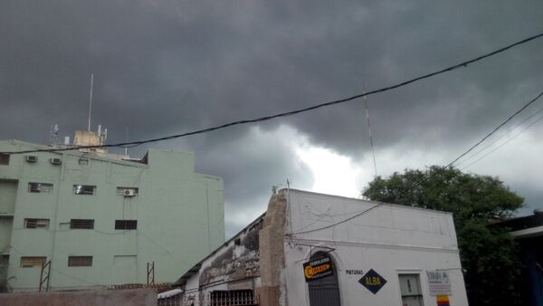 Tormentas eléctricas podrían asomarse en la noche de este jueves