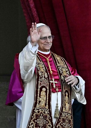 El mundo extiende sus felicitaciones al papa León XIV - trece