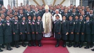 Peruanos celebran al nuevo Papa como un compatriota más