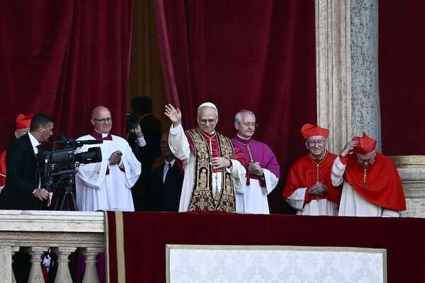 ¿El nombre del Papa se lee León catorce o demimocuarto? Esto responde Fundéu - Nacionales - ABC Color