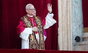 “Ayudémonos a construir puentes”, fue el llamado de paz y unidad del Papa León XIV en su primer mensaje al mundo - OviedoPress