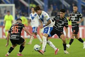 Olimpia iguala en Liniers y complica sus chances de clasificación - Copa Libertadores de América - ABC Color
