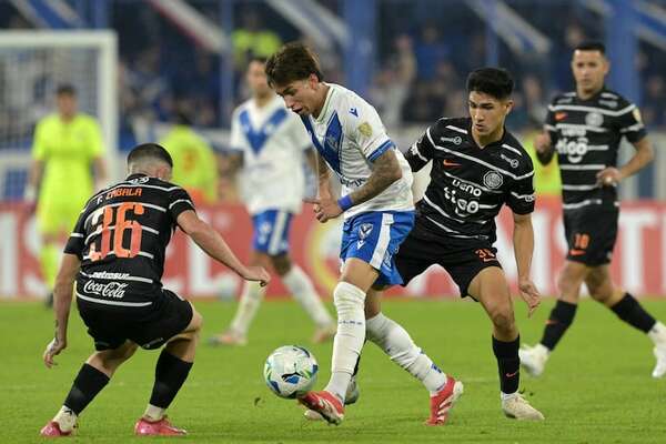 Olimpia iguala en Liniers y complica sus chances de clasificación - Copa Libertadores de América - ABC Color