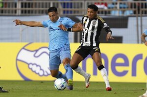 Versus / El Deportes Iquique de Chile da la nota y deja sin invicto al Mineiro de Alonso