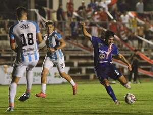 Empate en el Parque del Guairá, pero el punto sirve en la tabla - Fútbol de Intermedia - ABC Color