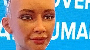 Sophia: Uso adecuado de la IA puede “ser un motor de cambio”
