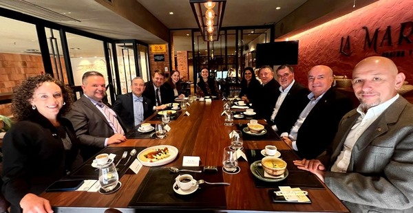 Gremios productivos se reunieron con experto en relación comercial con China