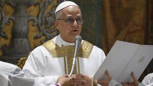 En su primera misa, León XIV lamenta que en muchos contextos la fe se vea absurda