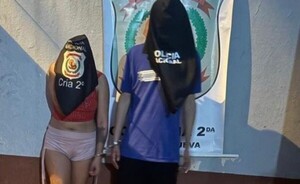 Una joven y un adolescente aprehendidos con productos hurtados