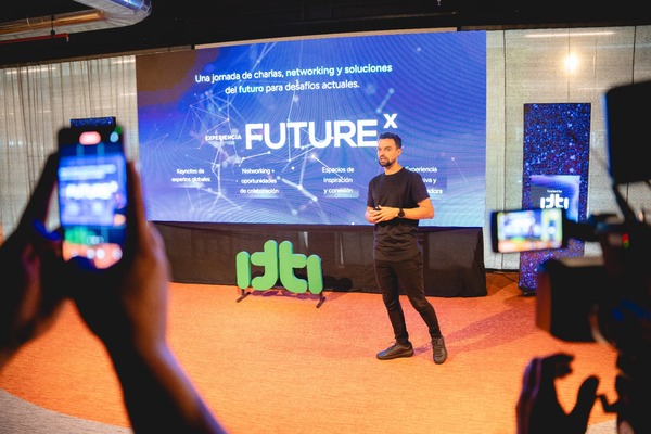¡Llega la segunda edición de FutureX, evento que reúne a líderes y visionarios! - Unicanal
