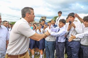 Peña ratifica apuesta con la educación durante entrega de aportes en Cordillera - .::Agencia IP::.
