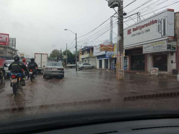 Asunción y área metropolitana: peligrosos raudales evidencian fallida infraestructura - Nacionales - ABC Color